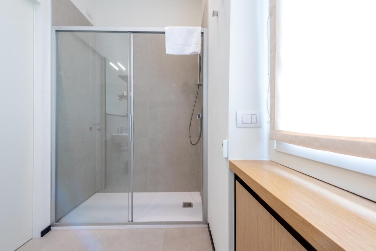 Fontana Suites - 15 Min Dal Duomo Milan Extérieur photo